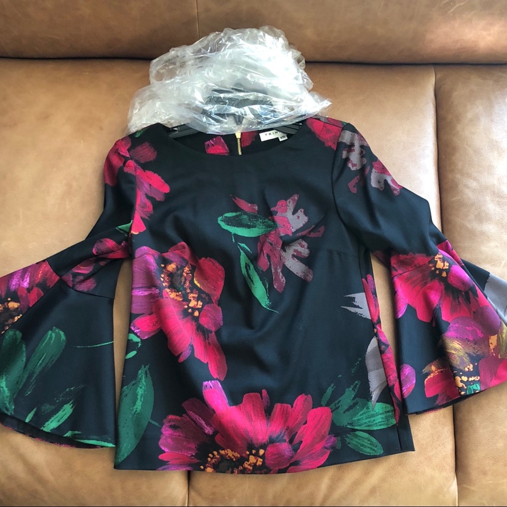 BNWOT Trina Turk Floral bell sleeve top
